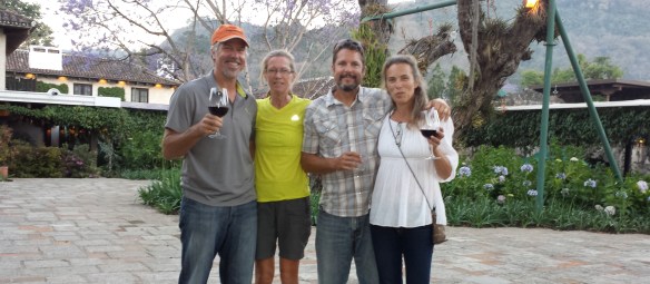 Fellow wedding crashers Mike and Holly