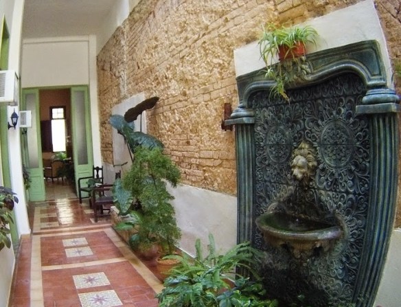 Beautiful corridor to the rooms of Casa Habana