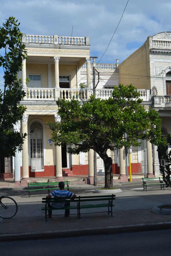 Exterior of Cienfuegos casa particular