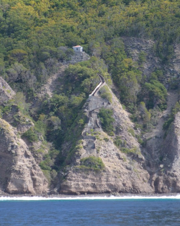 The Ladder consists of 800 steep stairs up to the old customs house. Until the 1940s everyone and everything entered Saba this way.